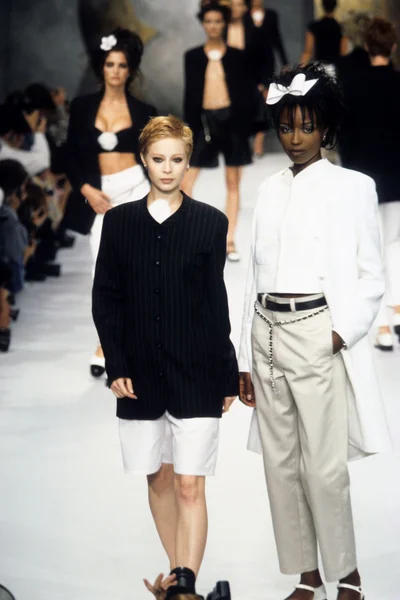 Look 40